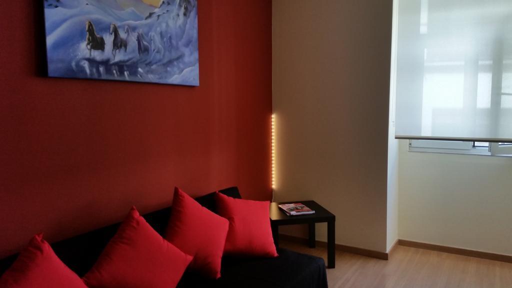 Apartamento Anjos Hotel Lisbona Camera foto